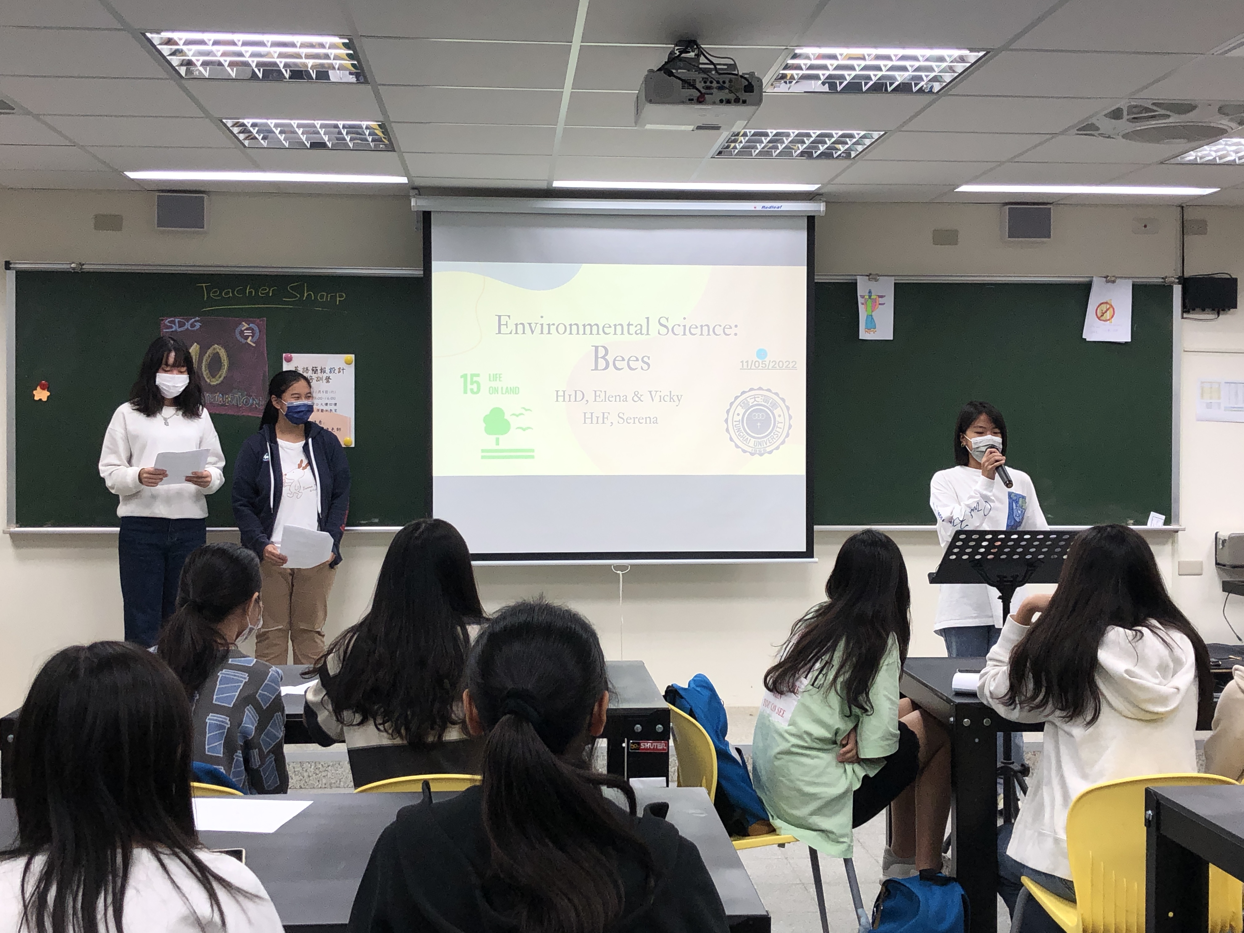 111.1 Lecture of English Presentation Skills 英語簡報工作坊