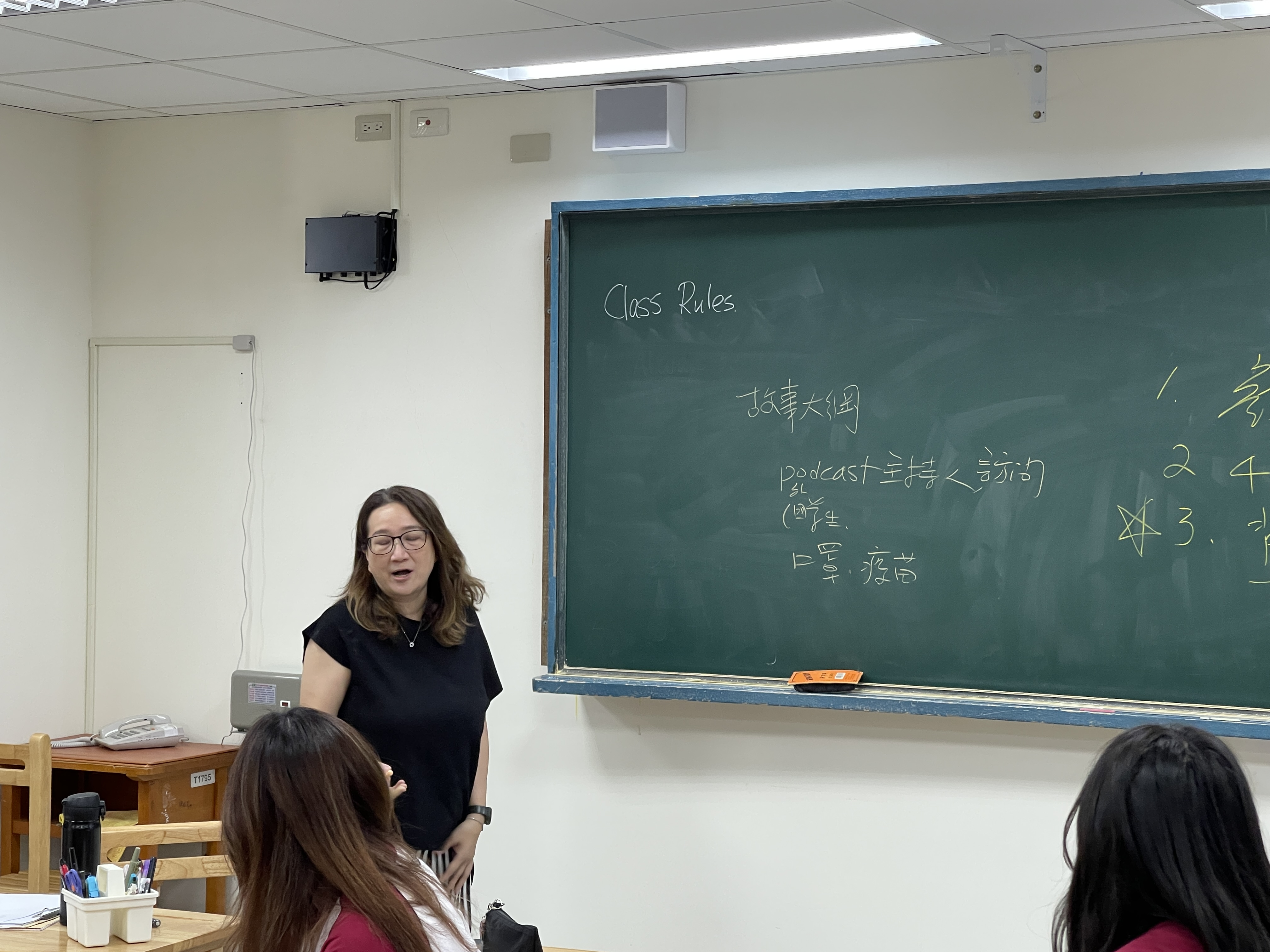 東大附中學生緊急備戰教育部外交部英語比賽，不畏困難追夢前行