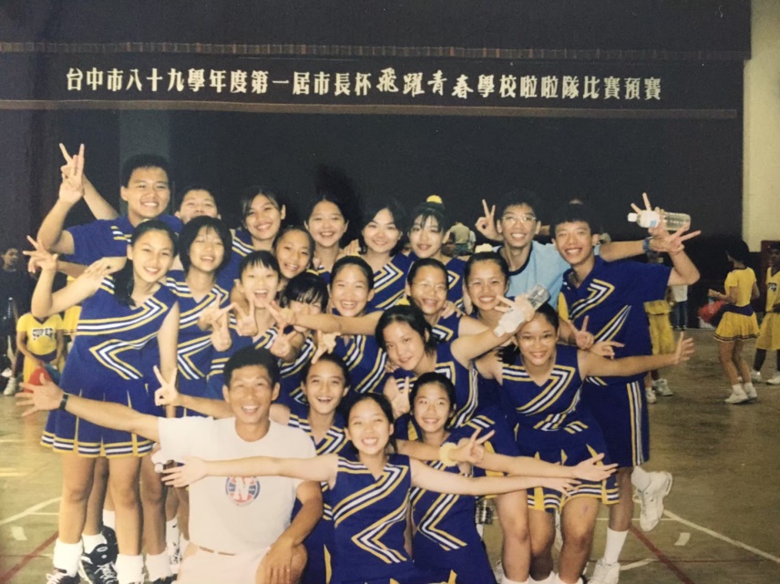 110十二月校友之星 - 簡元芬